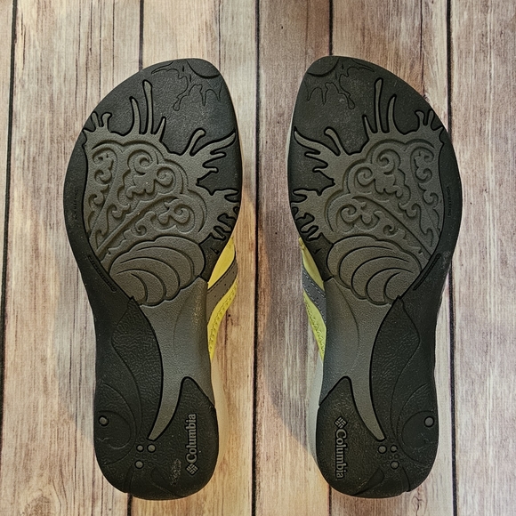 Columbia Women's Yellow and Gray Sandals - Picture 3 of 5